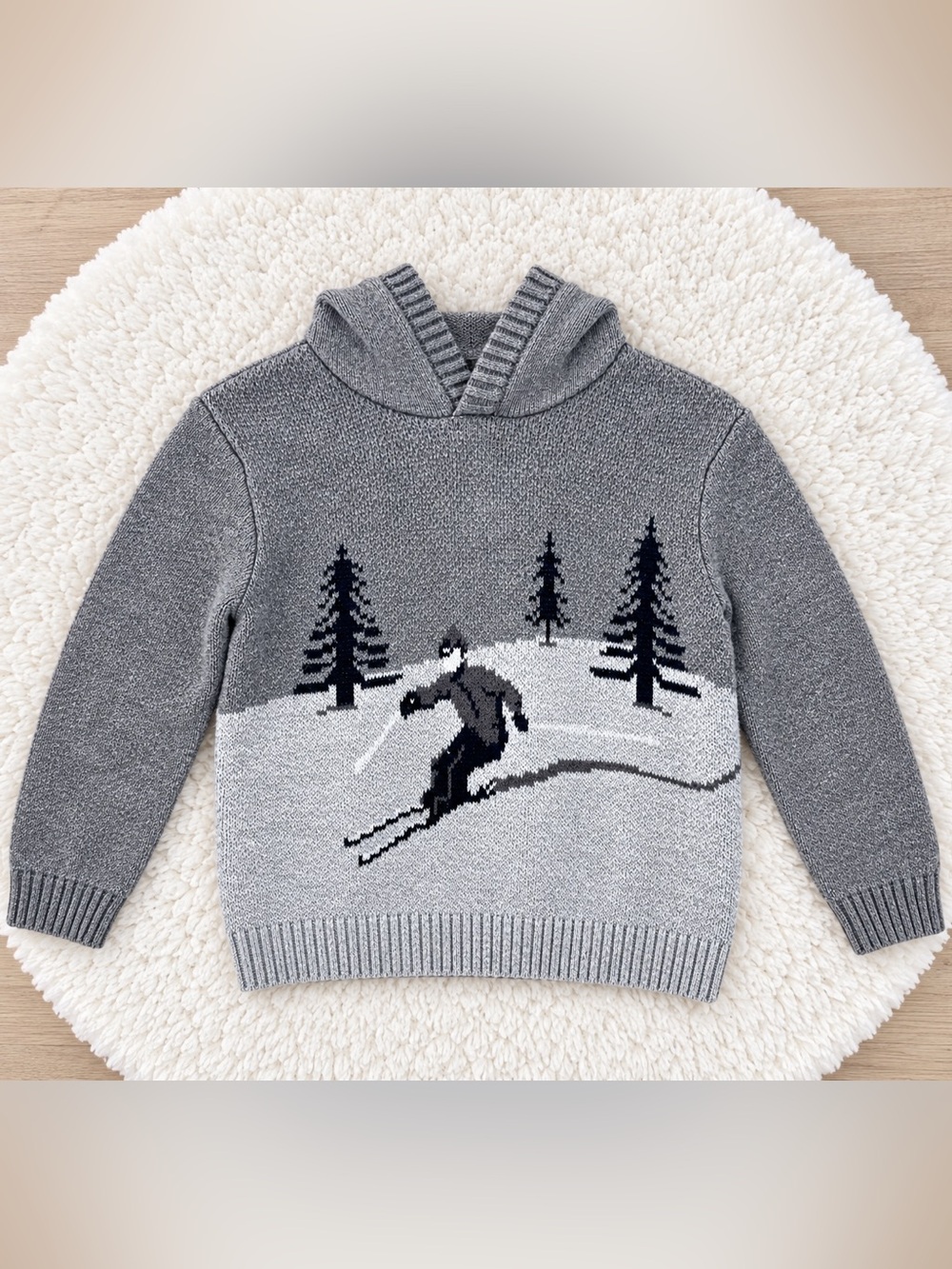 Abercrombie Kids Size 9/10 Gray Ski Scene Hooded Sweater Winter Knit